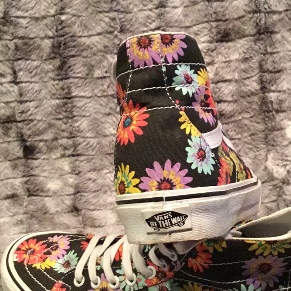 Vans High-Top Sneakers with Multicolor Floral Print Woman’s Size 9 - Picture 5 of 6